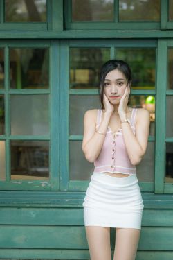 桃花洞口已是溪水潺潺是什么意思